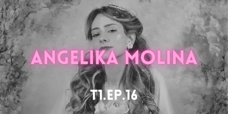 Angelika Molina en podcast Charlatawn de Es Lo Mazzz