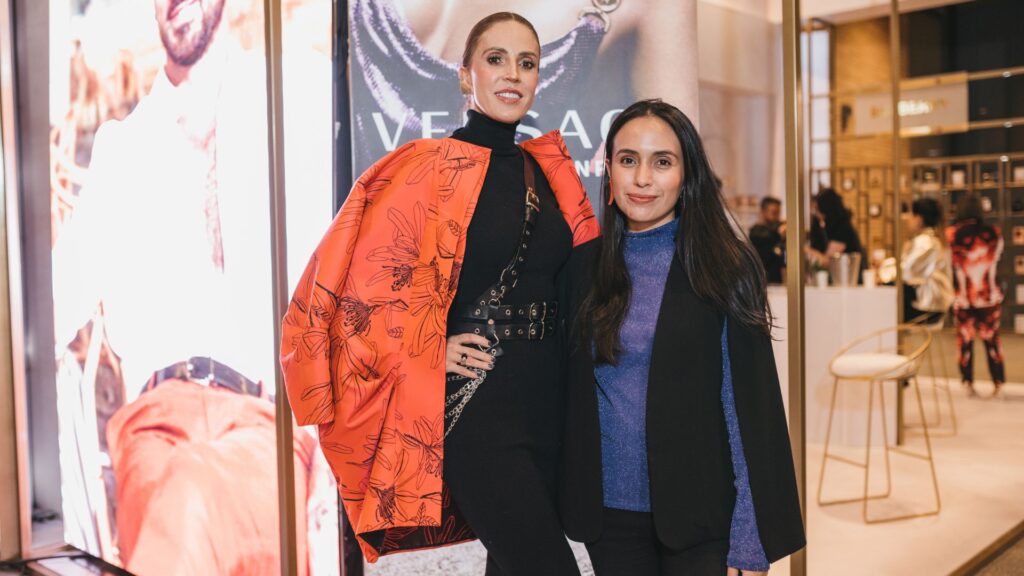 Alejandra Azcárate, brand ambassator de Blind y Paula Madiro directora de marketing Es Lo Mazzz