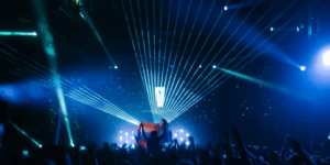 Andrés Rivera diseño laser luces en es lo mazzz