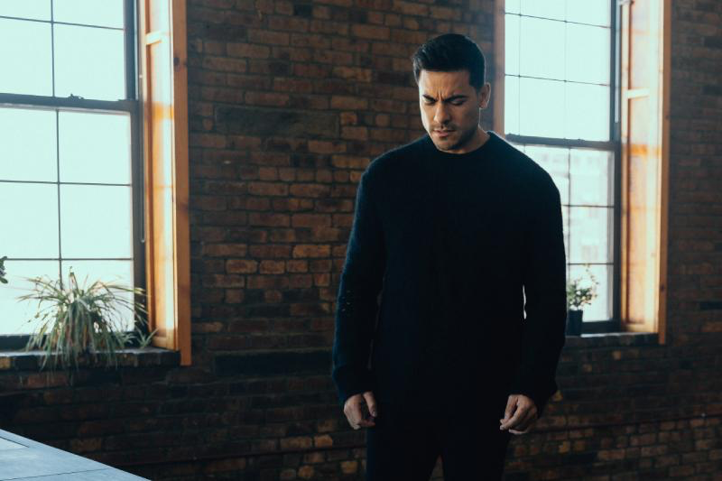 Carlos Rivera y su nueva musica este 2025 en es lo mazzz