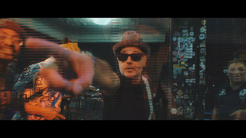 systema solar y los auténticos decadentes en es lo mazzz