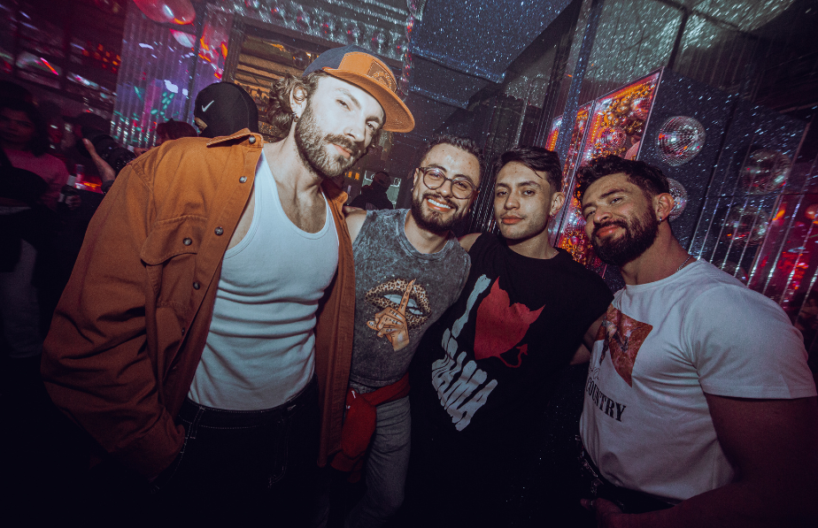 house of chiquita en es lo mazzzz