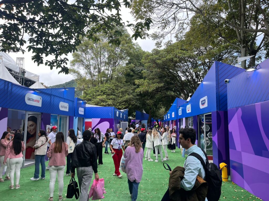 Farmatodo Feria de Belleza y Bienestar en es lo mazzz