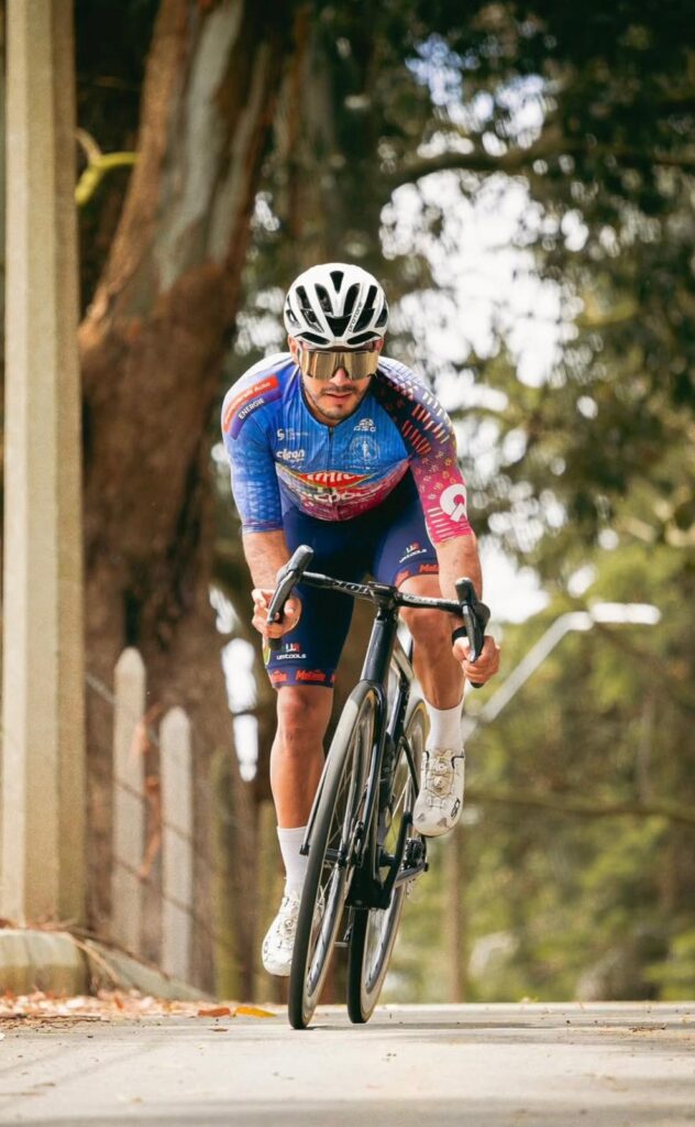 Jhon Alejandro Alvarez en es lo mazzz