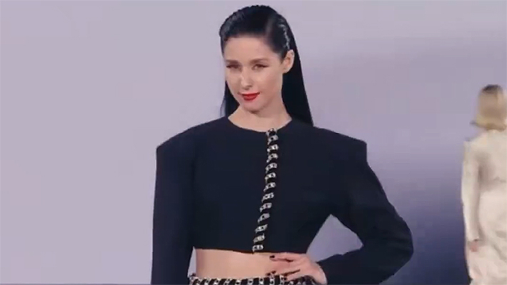 Francisca Valenzuela estrena Tira y Afloja