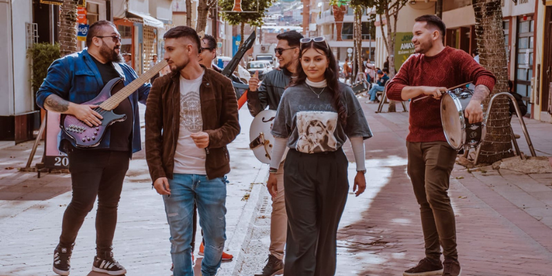 Ubanda presenta Story en es lo mazzz