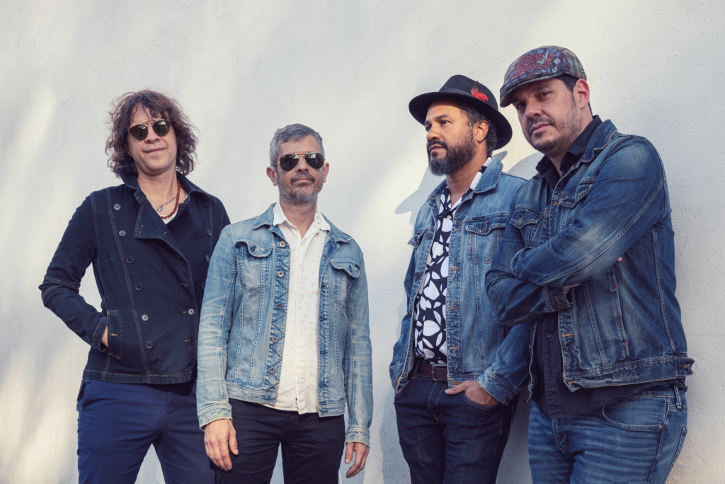 Superlitio presenta Sal en es lo mazzz