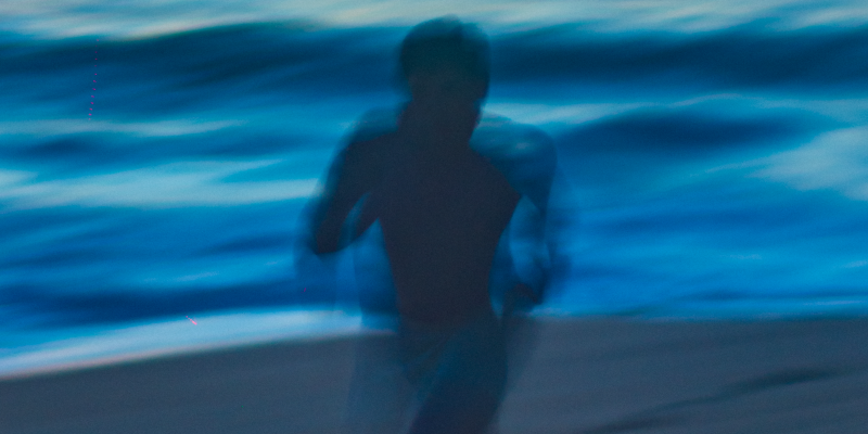 Vice Arrué inaugura su nueva era con “Conocerte+” (y sí, es para bailar sin culpa)