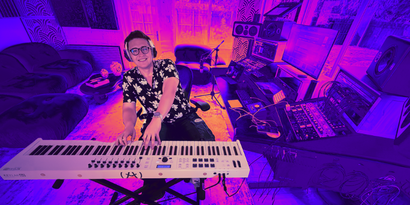 Nicolas De La Espriella, el productor detrás del pop