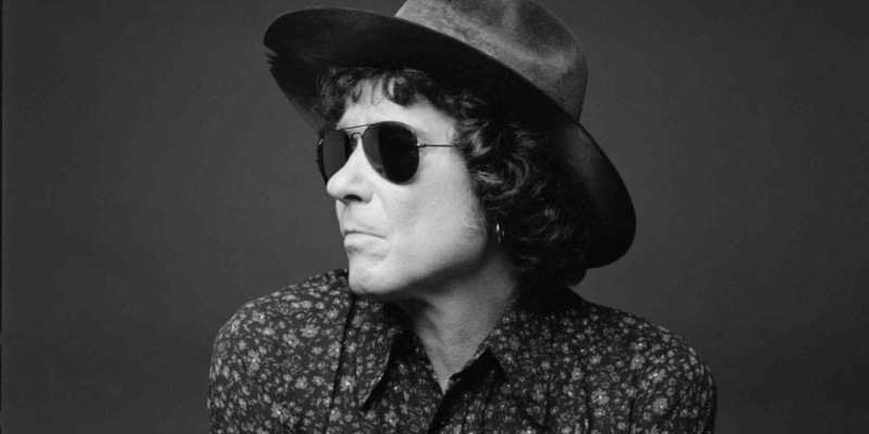 “De un siglo anterior”: Bunbury mira atrás… pero no para quedarse ahí