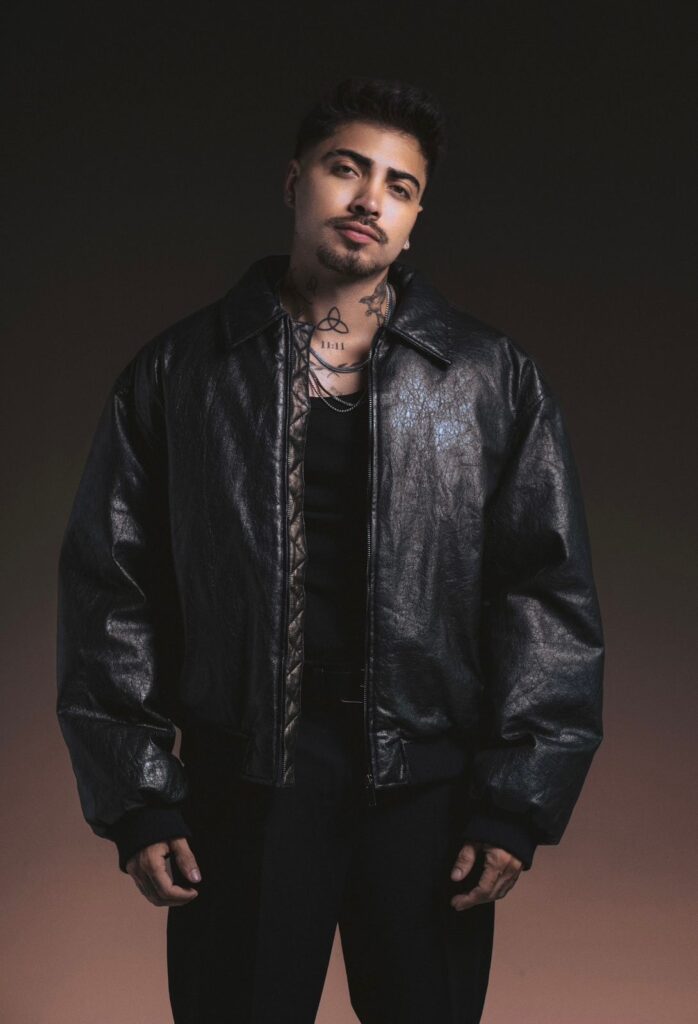 ZALEK dejó una canción… y, honestamente, no sabemos si estamos listos para escucharla