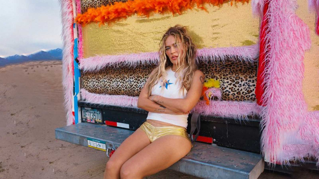 Karol G y el “Viajando por el mundo tour”